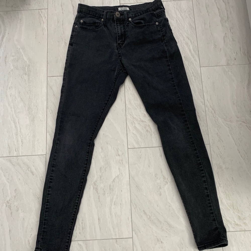 black skinny jeans